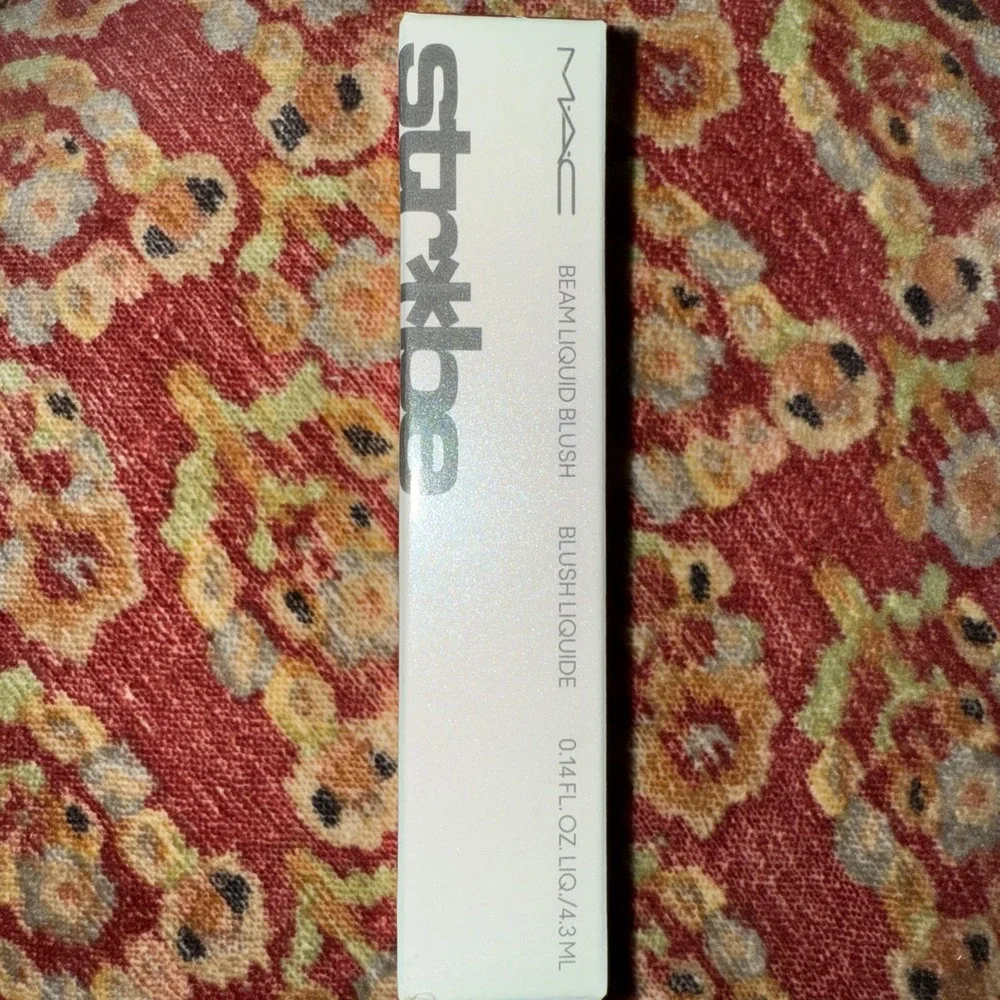 MAC Strobe Beam Liquid Blush UNSWEETENED‎ NIB .14 fl oz Iridescent Finish